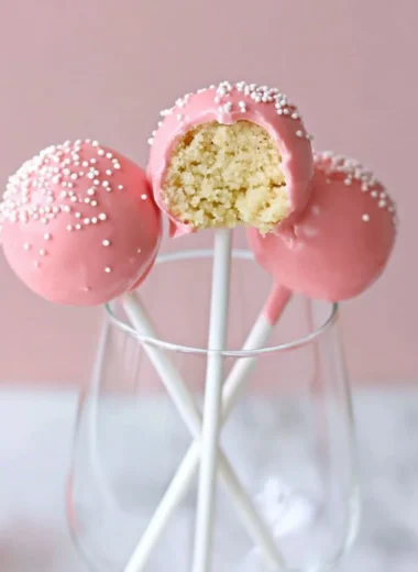Homemade Starbucks cake pops recipe with colorful toppings and a delicious finish.