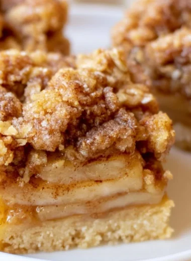 Delicious apple pie bars with a golden crust and fresh apple filling